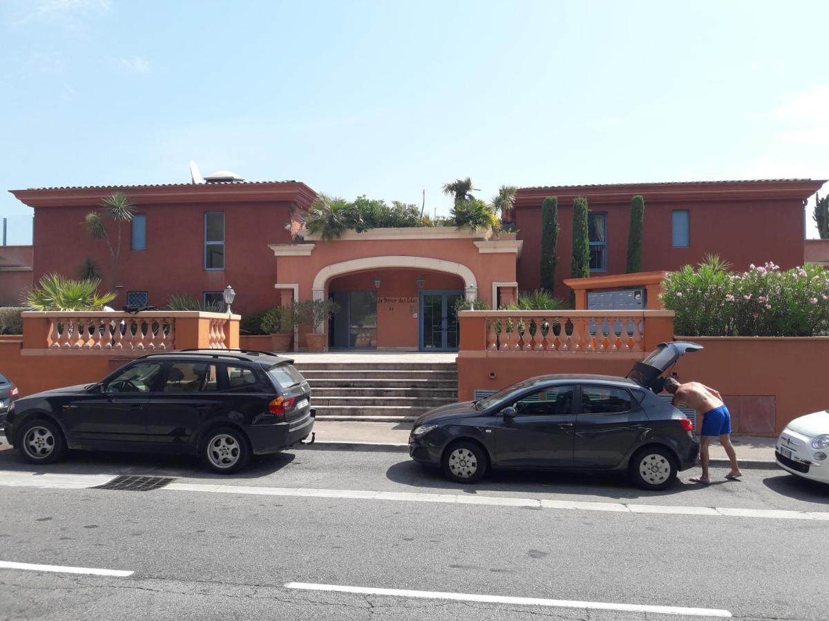 French Riviera 1 Bedroom On The Beach Facing Cannes Théoule-sur-Mer Eksteriør bilde