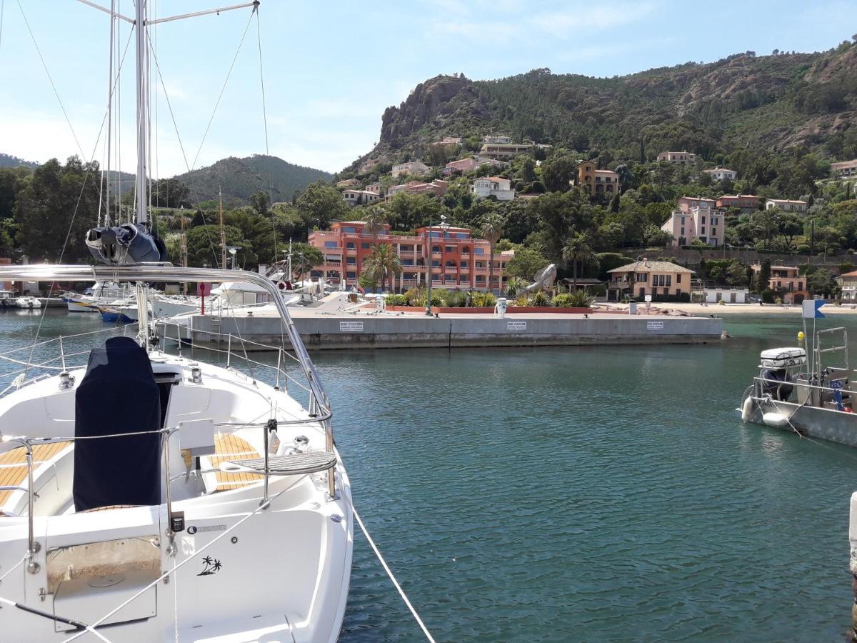 French Riviera 1 Bedroom On The Beach Facing Cannes Théoule-sur-Mer Eksteriør bilde