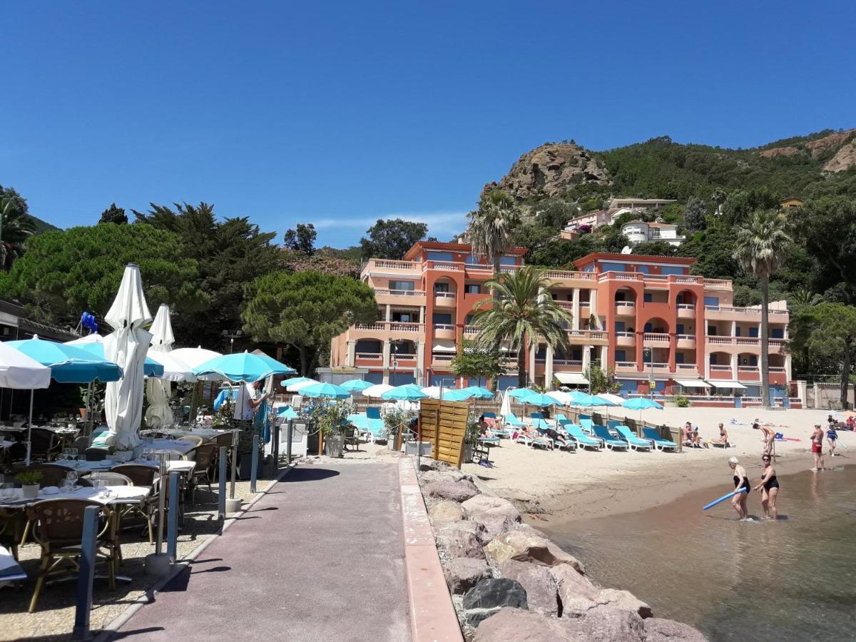 French Riviera 1 Bedroom On The Beach Facing Cannes Théoule-sur-Mer Eksteriør bilde