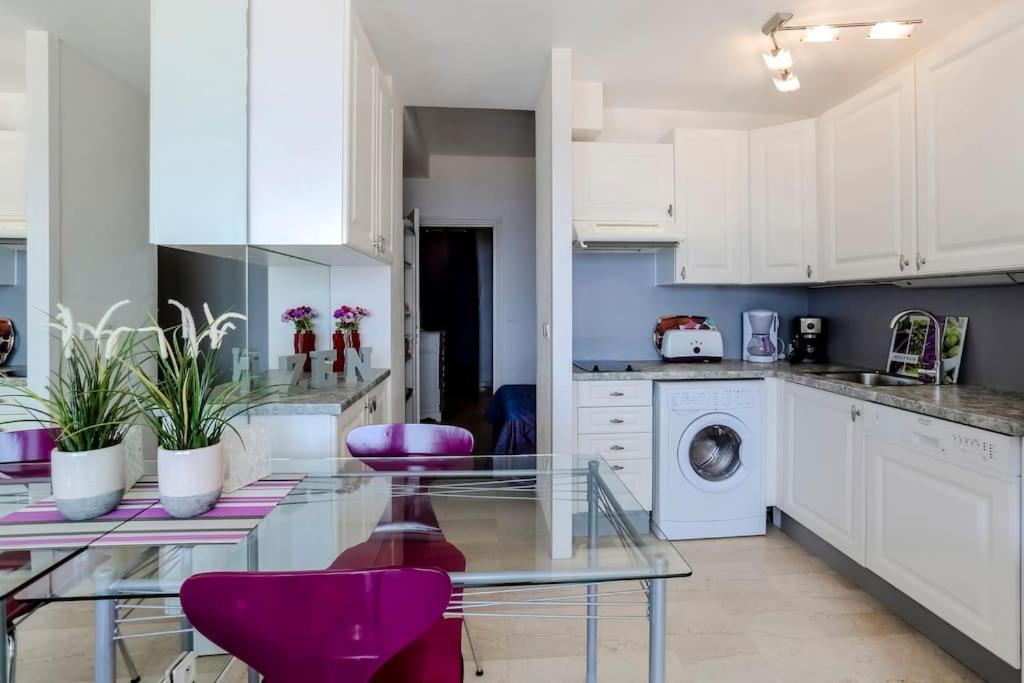 French Riviera 1 Bedroom On The Beach Facing Cannes Théoule-sur-Mer Eksteriør bilde